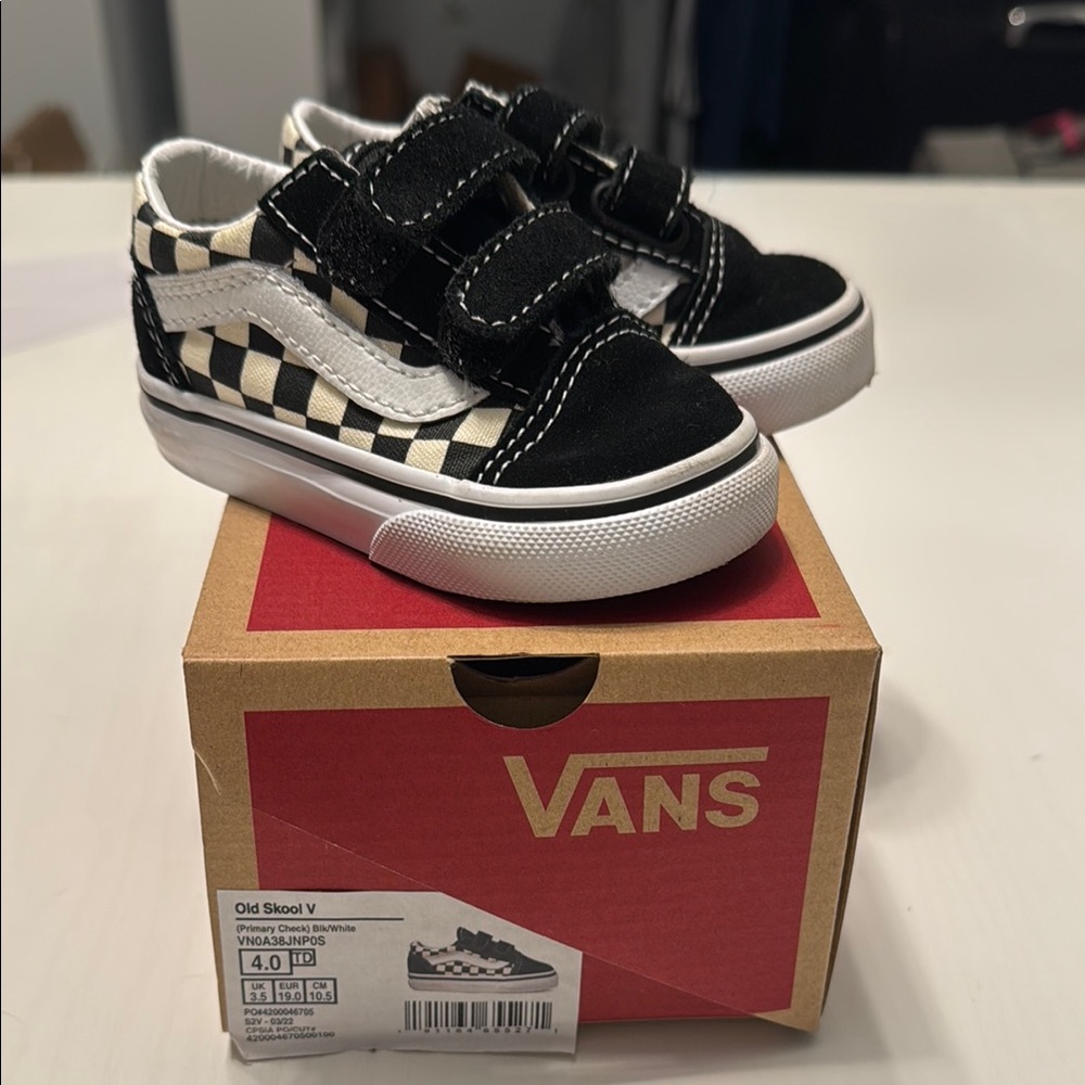 Vans Old Skool V Black and White Checkered Toddler Sneakers